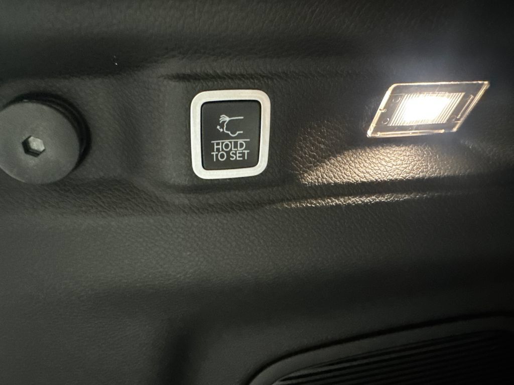 New 2026 Jeep Grand Cherokee L Limited AWD/4WD image 39