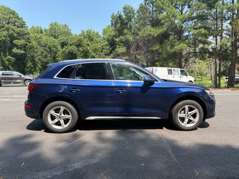 Used 2021 Audi Q5 2.0T Premium w/ Convenience Package AWD/4WD image 3