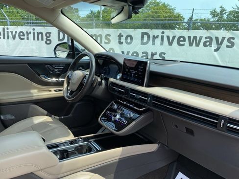 Used 2020 Lincoln Corsair Reserve w/ Equipment Group 201A AWD/4WD image 17