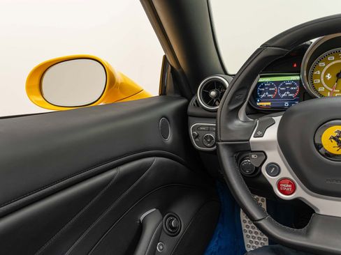 Certified 2017 Ferrari California T image 49