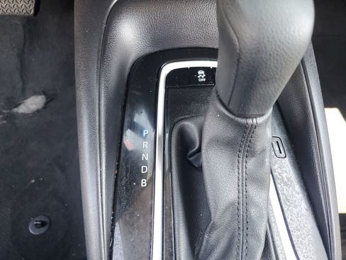 Used 2025 Toyota Corolla LE FWD image 16