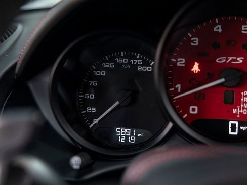 Certified 2024 Porsche 718 Cayman GTS image 42