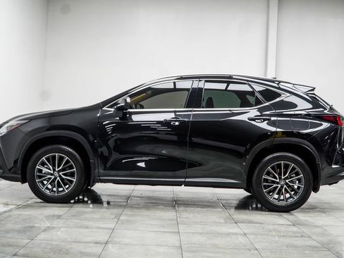 Used 2025 Lexus NX 250 FWD w/ Accessory Package (Z2) image 11