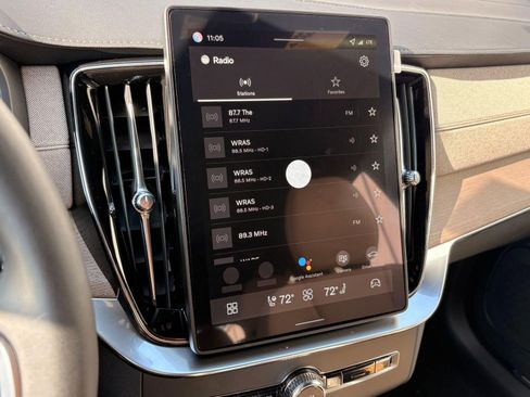 New 2026 Volvo XC90 B6 Plus w/ Protection Package Premier AWD/4WD image 23