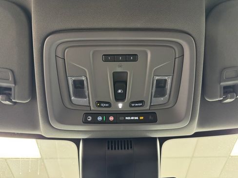 Used 2022 Chevrolet Silverado 1500 LT Trail Boss w/ LT Trail Boss Premium Package image 40