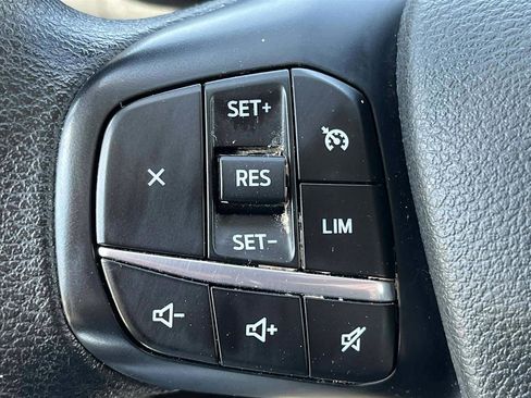 Used 2023 Ford Transit 350 XLT image 27