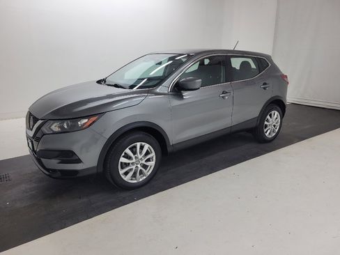 Used 2021 Nissan Rogue Sport S FWD image 2
