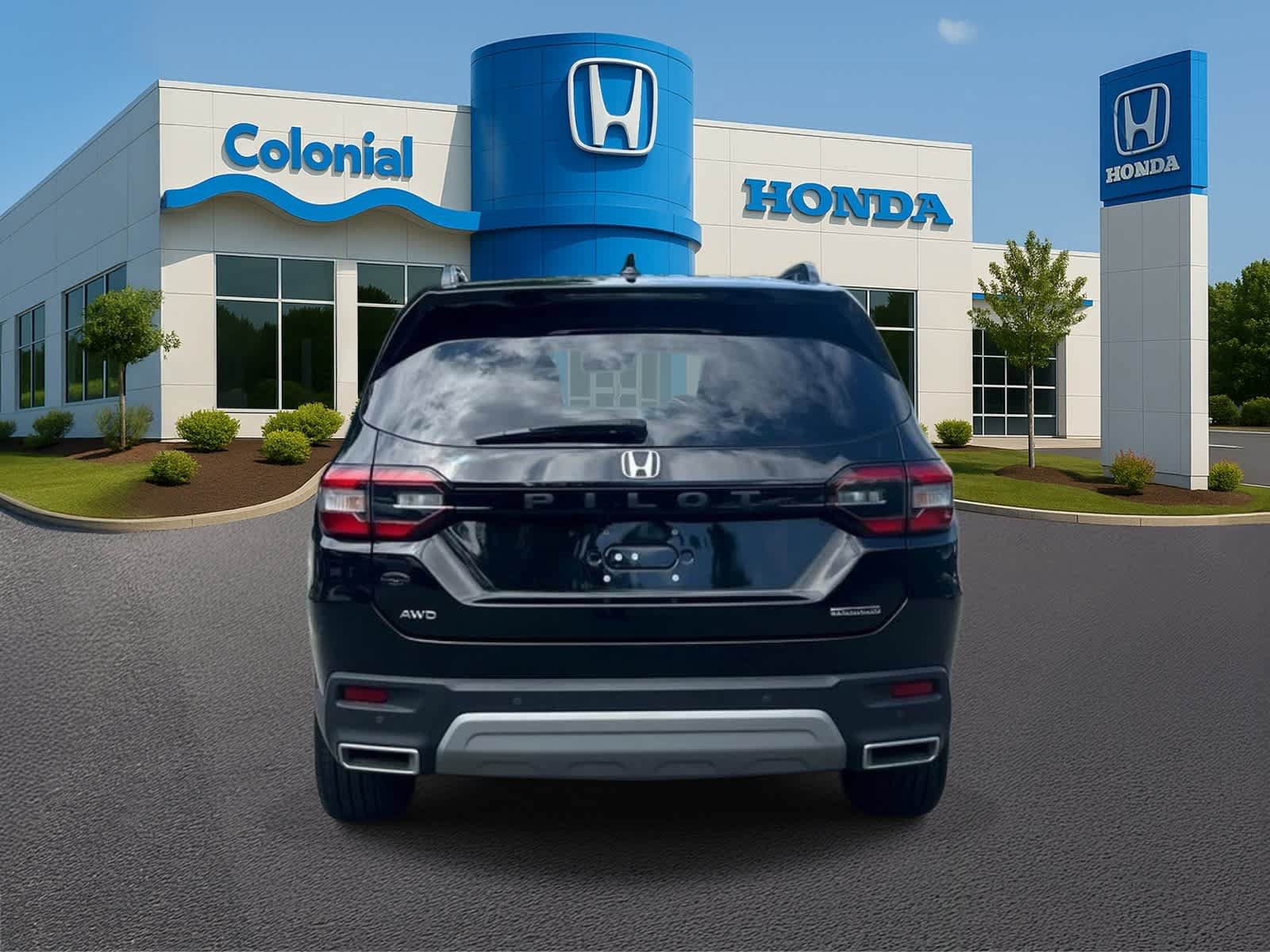 Used 2024 Honda Pilot Touring image 5