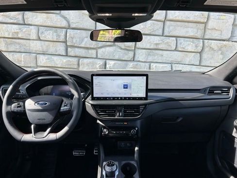 Used 2023 Ford Escape ST-Line w/ Tech Pack #1 AWD/4WD image 10