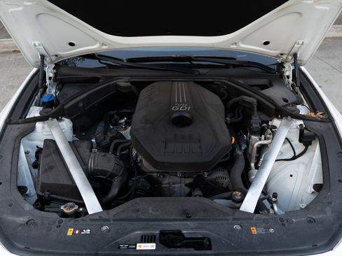 Used 2021 Genesis G70 2.0T image 42