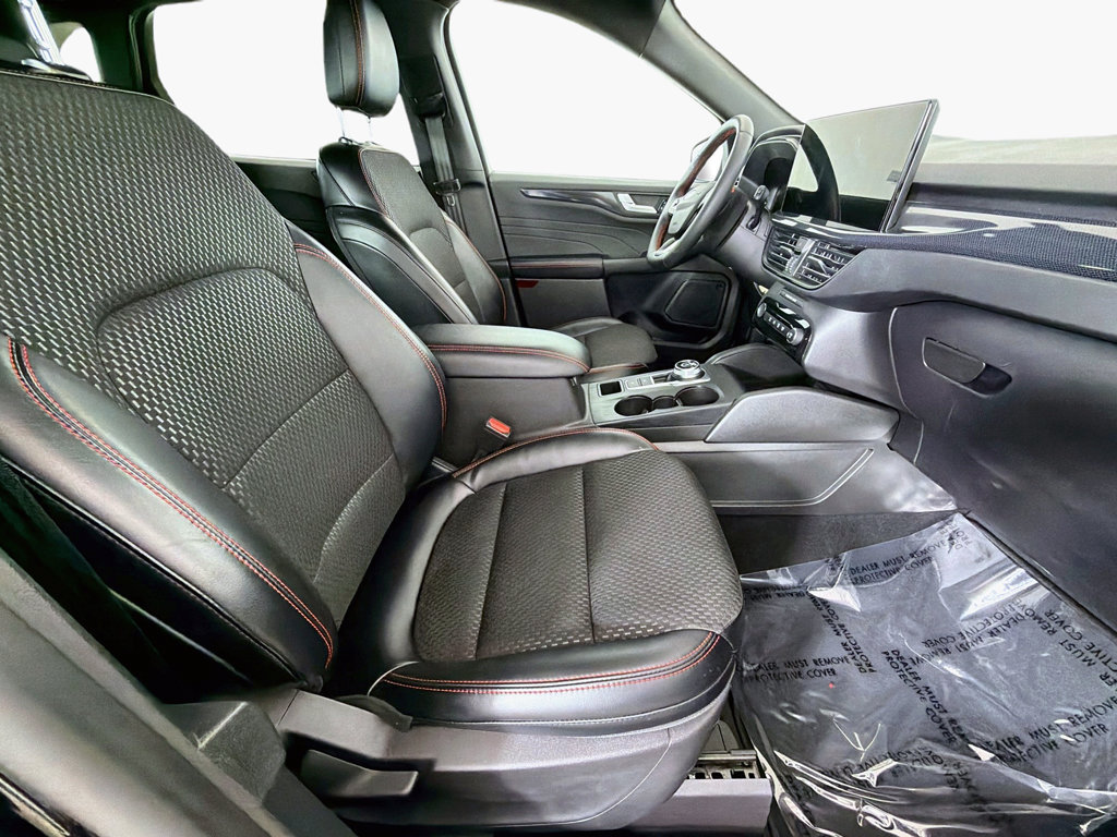 Used 2024 Ford Escape ST-Line w/ Tech Pack #1 AWD/4WD image 23