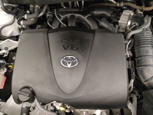 Used 2020 Toyota Highlander Limited image 30