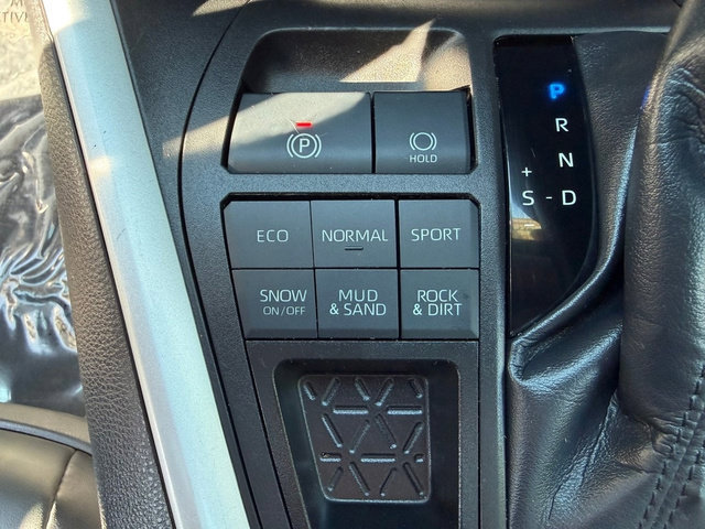 Certified 2023 Toyota RAV4 XLE Premium AWD/4WD image 25