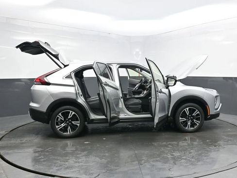 Used 2024 Mitsubishi Eclipse Cross SE image 42