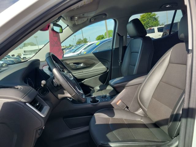 Used 2024 GMC Terrain SLT AWD/4WD image 10