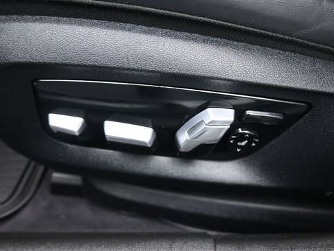 Used 2018 BMW 540i xDrive AWD/4WD image 14