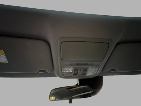 Used 2018 Honda Accord EX image 29