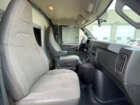 Used 2020 Chevrolet Express 3500 w/ Power Convenience Package image 15