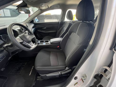 Used 2025 Nissan Sentra SV image 24