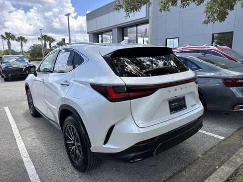 Certified 2025 Lexus NX 250 FWD w/ Towing Package (2000 Lbs) image 3