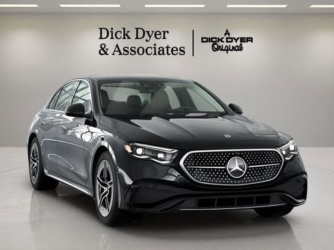 Used 2026 Mercedes-Benz E 350 Sedan image 2