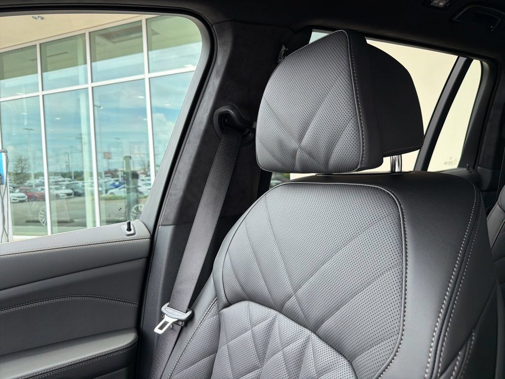 New 2027 BMW X7 xDrive40i AWD/4WD image 23