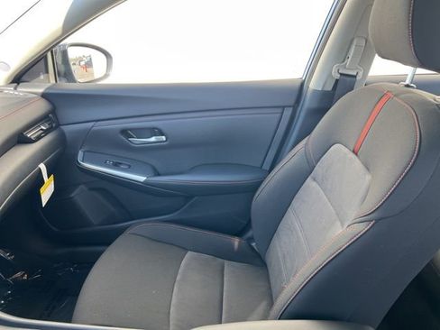 New 2025 Nissan Sentra SR image 10