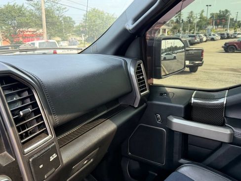Used 2019 Ford F150 Raptor w/ Equipment Group 802A Luxury AWD/4WD image 23