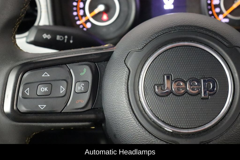 Used 2025 Jeep Wrangler Unlimited Sport AWD/4WD image 8