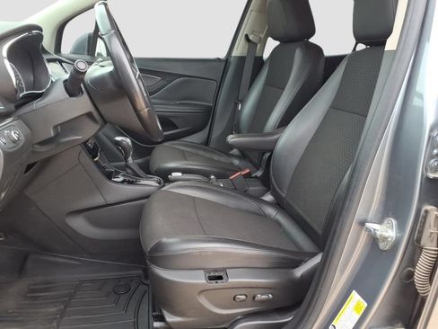 Used 2019 Buick Encore Sport Touring FWD image 21