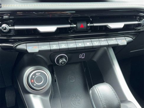 Used 2024 Alfa Romeo Tonale Ti w/ Active Assist Package image 30