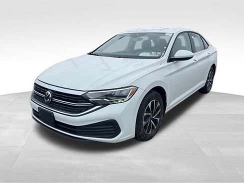 Used 2024 Volkswagen Jetta S image 3