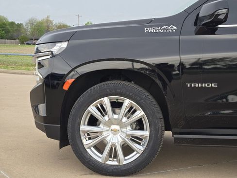 Used 2021 Chevrolet Tahoe High Country AWD/4WD image 29