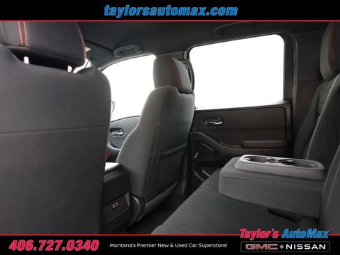 Used 2024 Nissan Frontier PRO-4X w/ Technology Package image 37