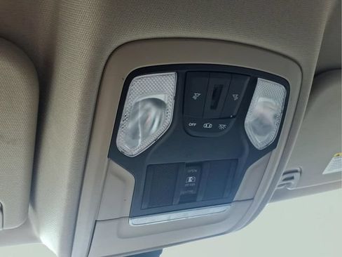 Used 2019 RAM 1500 Big Horn AWD/4WD image 25