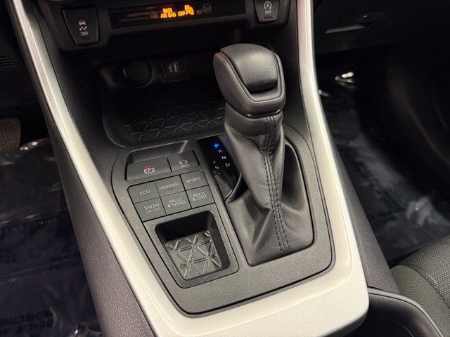 Certified 2025 Toyota RAV4 XLE AWD/4WD image 16