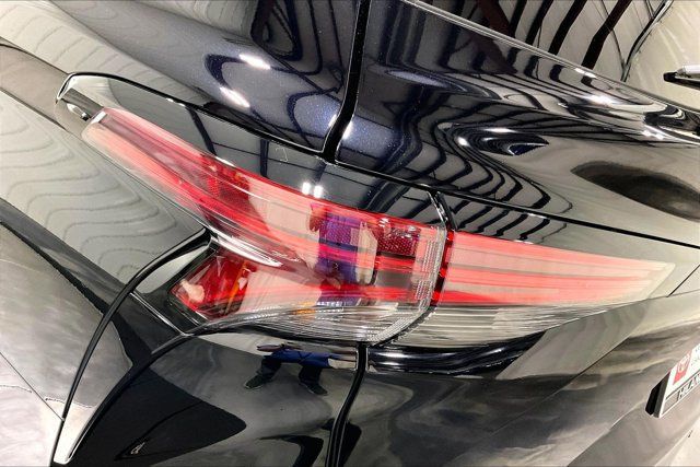 Certified 2026 Toyota Sienna Limited AWD/4WD image 31