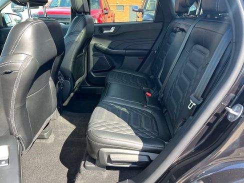 Certified 2024 Ford Escape Platinum w/ Premium Technology Package AWD/4WD image 21