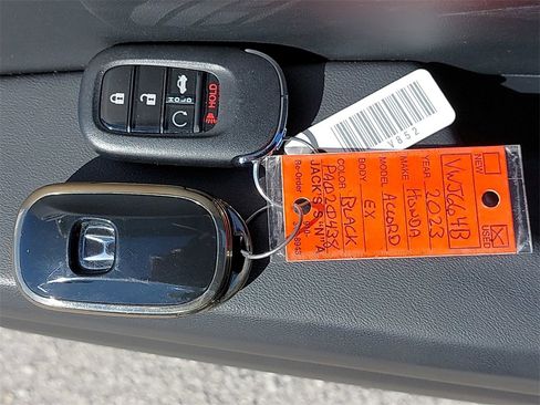 Used 2023 Honda Accord EX image 35