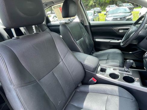 Used 2015 Nissan Altima 2.5 SL w/ Technology Package FWD image 30