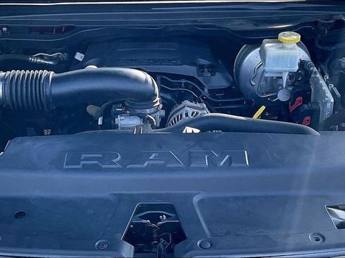 Used 2020 RAM 1500 Laramie RWD image 10