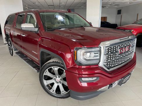 Used 2017 GMC Sierra 1500 Denali image 1