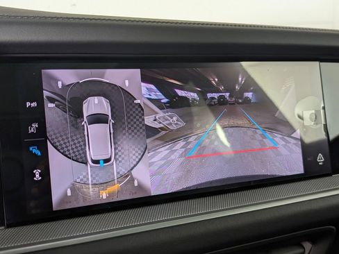 New 2026 Porsche Cayenne image 31