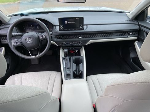 Used 2023 Honda Accord EX image 46