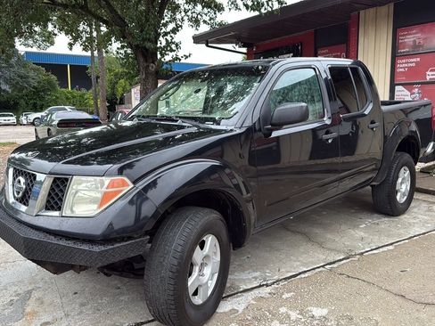 Used 2005 Nissan Frontier SE RWD image 9