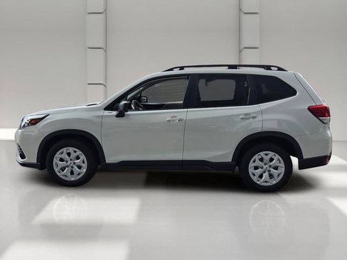 Used 2023 Subaru Forester AWD/4WD image 2