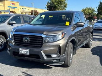 Used 2023 Honda Ridgeline RTL video 2