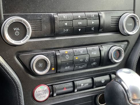 Used 2020 Ford Mustang GT image 20