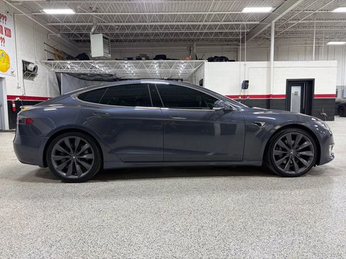 Used 2017 Tesla Model S 75D image 11