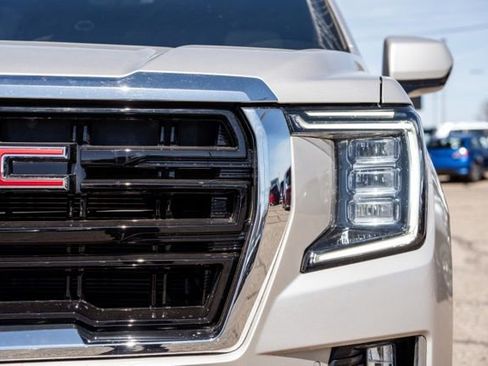 Used 2023 GMC Yukon SLE image 14